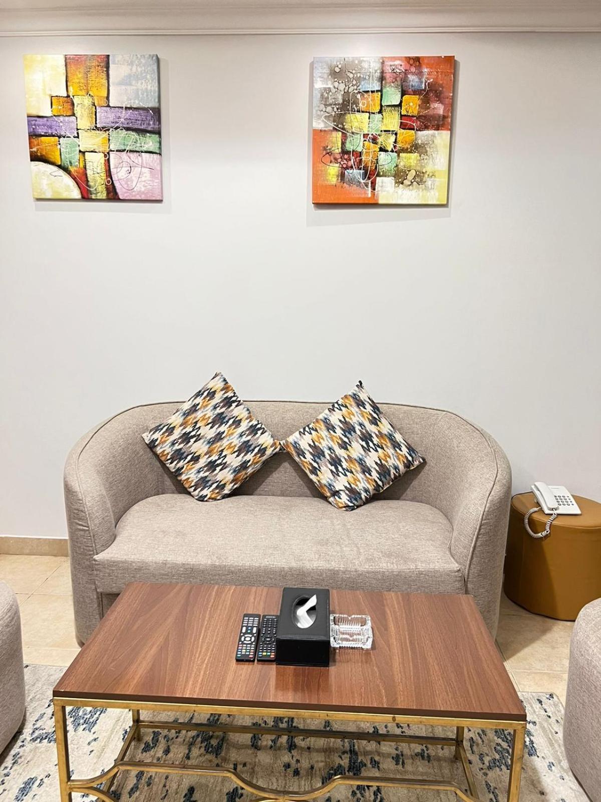 ال متعب سويتس المرسلات Aparthotel Riad Exterior foto